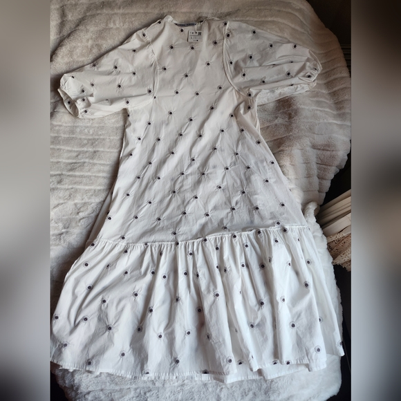 Zara FLORAL EMBROIDERY DRESS MIDI WHITE Sizes available M and L NWT - Picture 10 of 13